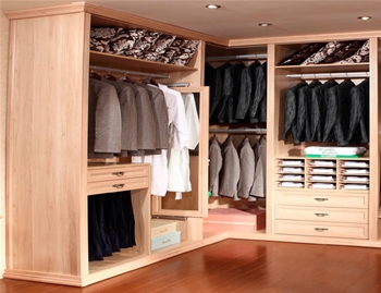 歐陸風(fēng)情衣帽間